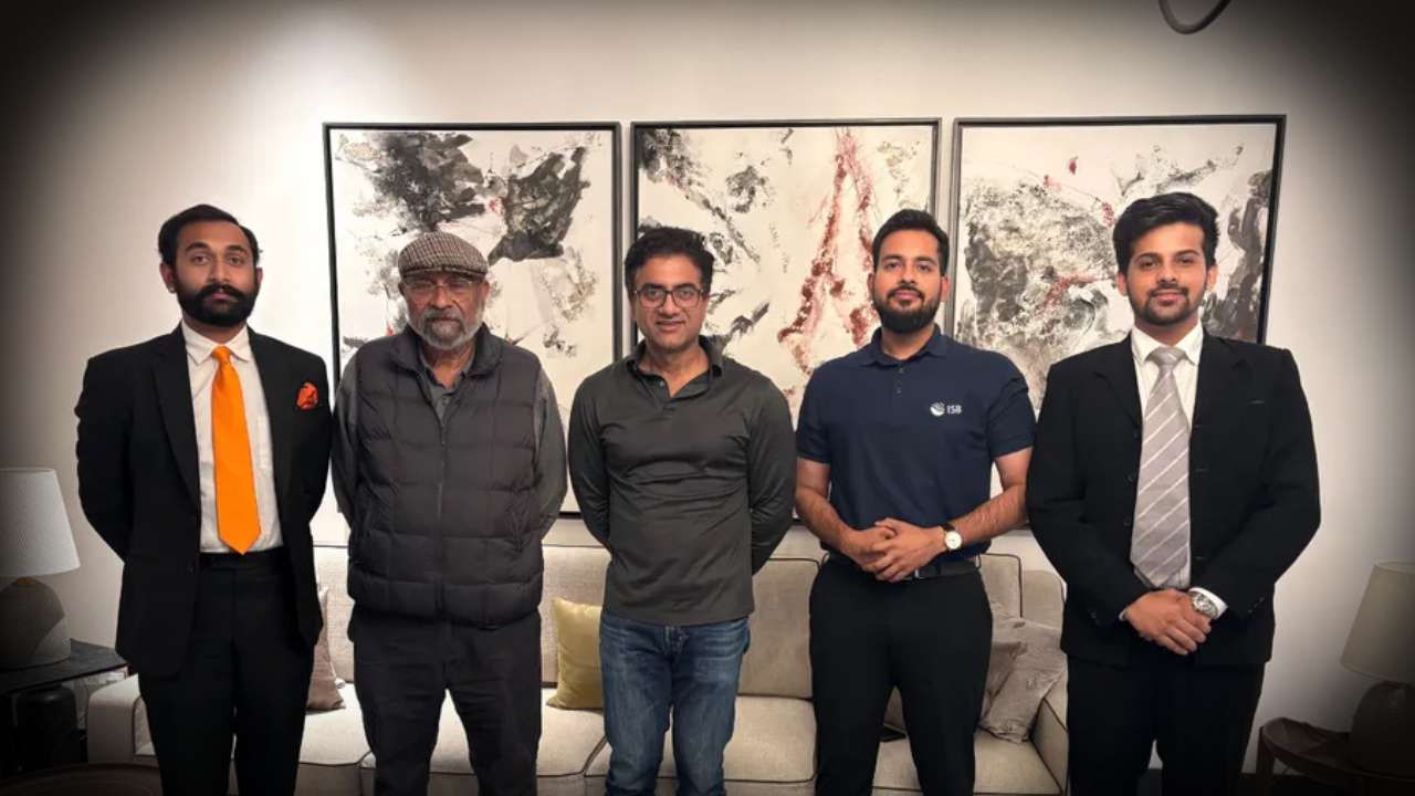 Aakash Institute Co-Founder Aakash Chaudhry and ISB DLabs Invest $500,000 in AI-Powered Student Career Platform MU20