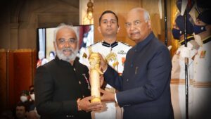 Savji Dholakia: From Fifth-Grade Dropout to Builder of a ₹12,000 Crore Diamond Empire Who Rewards Employees with Homes and Cars